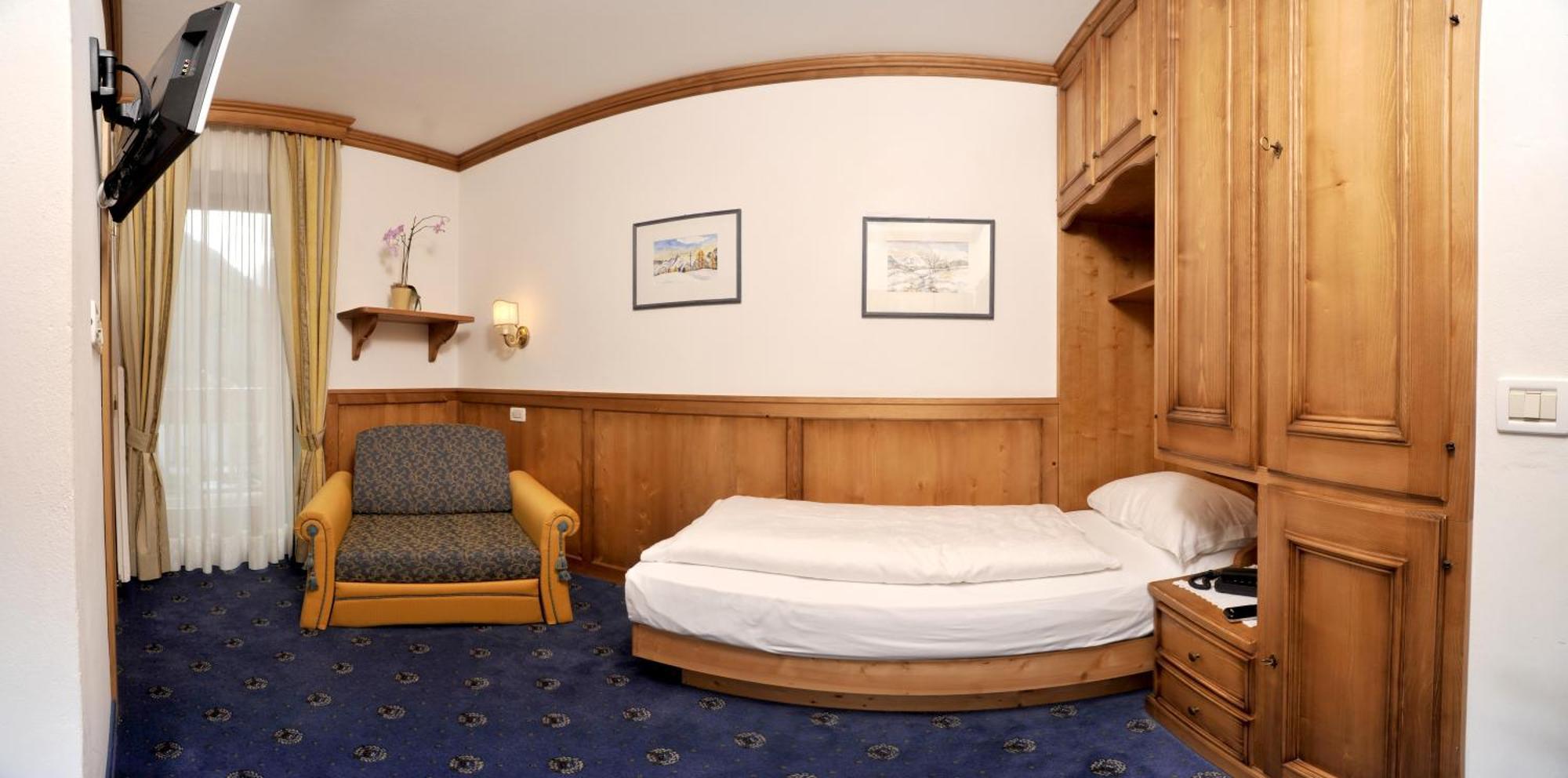 Hotel Europa Dolomites Selva di Val Gardena Luaran gambar