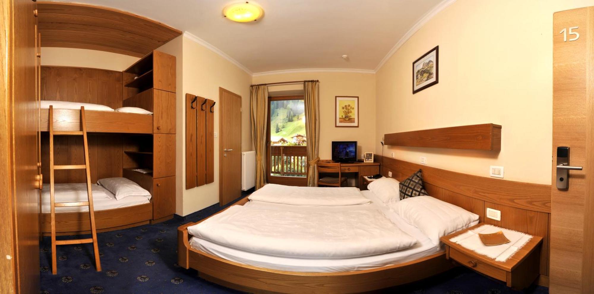Hotel Europa Dolomites Selva di Val Gardena Luaran gambar